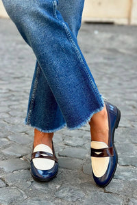 Amelia | Damen Zweifarbige Loafer in Marineblau