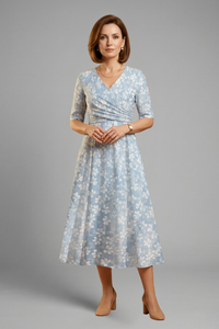 Anja | Damen Wickelkleid mit V-Ausschnitt Blumenmuster Midi in Blau
