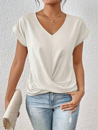 Cleo | Lässiges T-Shirt mit Sweetheart-Ausschnitt in Weiß