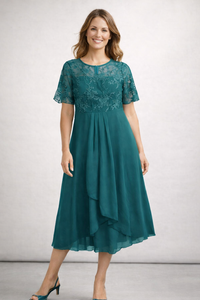 Beatrice | Zartes Spitzen Chiffon Midikleid in Türkis