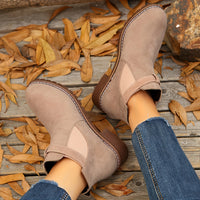 Nerida | Damen Chelsea-Stiefeletten mit Blockabsatz und Schnallenriemen in Hellrosa