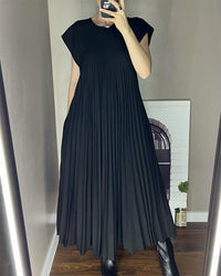 Damen Ärmelloses Plissee-Maxikleid mit Rundhals und Seitentasche in Schwarz