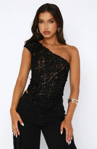 Damen Asymmetrisches Schulter-Top mit Spitzenmuster und diagonalem Saum in Schwarz