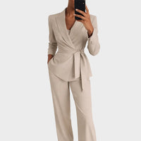 Damen-Blazer und Hosen-Set in Beige