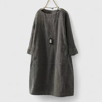 Damen Geripptes Rundhals-Midikleid mit Dreiviertelärmeln und Fronttaschen in Grau