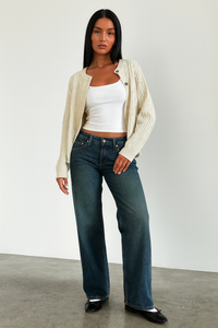 Damen Hose mit Weitem Bein Knopfverschluss Gürtelschlaufen und Fünf-Taschen-Aufteilung in Dunkelblau