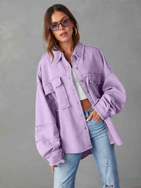 Damen Jacke mit Hemdkragen Knöpfen und Rohsaum Abschlüssen in Violett
