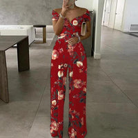 Damen Jumpsuit mit Off-Shoulder-Ausschnitt und Wickeloberteil mit weitem Bein in Rot mit Blumendruck