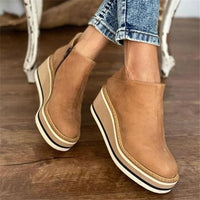 Charlotte | Damen Keilabsatz Ankle Boots mit Plateau und Reißverschluss in Beige