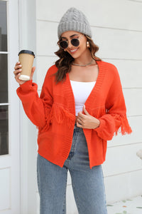Damen Kurze Strickjacke mit Offener Front Fransenbesatz an den Ärmeln und Rippstrick Muster in Orange