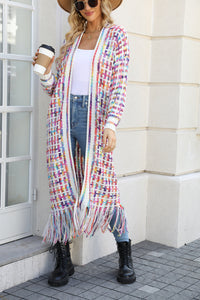 Damen Lange Strickjacke mit Offener Front Fransenabschluss und Mehrfarbigem Muster in Weiß