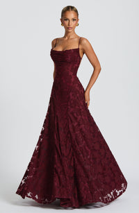 Damen Maxikleid mit Wasserfallausschnitt Spaghettiträgern Blumenmuster und Schnürung am Rücken in Bordeauxrot