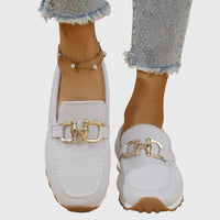 Damen Loafer mit Metallspange und perforierter Oberfläche in Weiß