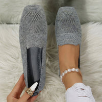 Damen Loafer mit perforierter Oberfläche und quadratischem Zehenbereich in Grau