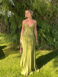 Damen Maxikleid mit Herzausschnitt und plissiertem Rockteil in Grün