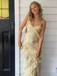 Damen Maxikleid mit Spaghettiträgern V-Ausschnitt Volants und offenem Rücken mit Blumenmuster in Gelb