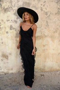 Damen Maxikleid mit V-Ausschnitt dünnen Trägern und diagonalen Rüschendetails in Schwarz