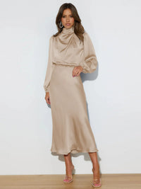 Damen Midi-Kleid mit Rollkragen und Ballonärmeln mit elastischem Bund in Beige