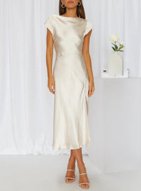 Damen Midi-Kleid mit Wasserfallausschnitt und Kappenärmeln mit seitlichem Schlitz in Cremeweiß