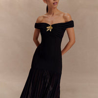 Damen Off-Shoulder Maxikleid mit Zierapplikation und plissiertem Rockteil in Schwarz