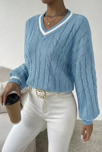 Damen Pullover mit V-Ausschnitt, Zopfmuster und Streifendetail in Blau