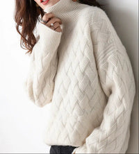 Damen Rollkragenpullover mit Zopfmuster und langen Ärmeln in Beige