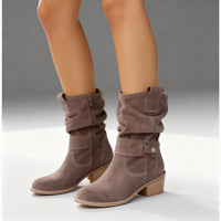 Damen-Stiefel aus Wildleder mit gerafftem Schaft in Alabaster Beige