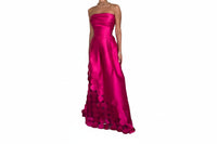 Damen trägerloses Maxikleid mit strukturiertem Oberteil und Applikationen am Saum in Magenta