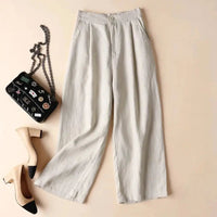 Damenhose mit hohem Bund, weitem Bein, Frontfalten und Seitentaschen in Beige