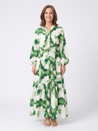 Sabine | Langärmliges Maxikleid mit Taillengürtel und Stufenrock in Blumen