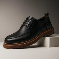 Schuhe aus echtem Leder in Schwarz