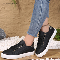 Gesteppte Damen-Sneaker mit niedrigem Schaft in Schwarz