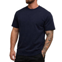 Herren-T-Shirt mit Rundhalsausschnitt und kurzen Ärmeln in Marine