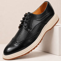 Herren Wingtip Schnürschuhe im Brogue-Stil in Schwarz
