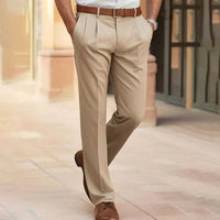 Herrenhose mit Bundfalten und geradem Bein in Beige