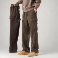 Mara | Bequeme Cargo Sweats für Herren Stil in Braun