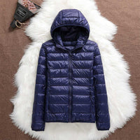 Helga | Wasserdichte Daunenjacke in Marineblau