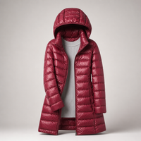 Lange Damen-Steppjacke mit Kapuze in Rot