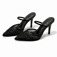 Leandra | Damen Bestickte Slingback Pumps mit spitzer Zehenpartie in Schwarz