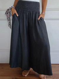 Marlene | Weit geschnittene Baumwollhose für den Sommer in Schwarz