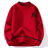 Nathanael - Minimalistischer Stil für den Winter in Rot
