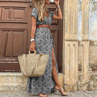Justine™ – Lange, fließende Boho-Robe mit Gürtel in Grau