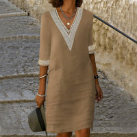 Élise – Elegantes Kleid mit halben Ärmeln und V-Ausschnitt in Khaki