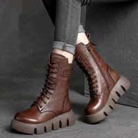 Clara | Stilvolle Damenstiefel in Brun