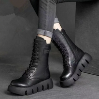 Clara | Stilvolle Damenstiefel in Schwarz