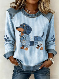 Clara | Niedlicher Dackel mit Patchwork-Details in Blau