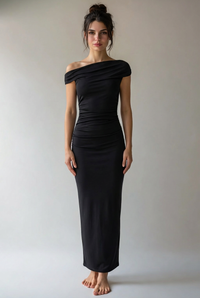 "Alina" Maxi Dress in Schwarz