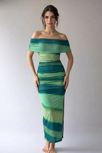 "Teodora" Midi Dress in Grün