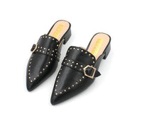 Bianca | Elegante Pantoletten mit Quadratabsatz und Nieten in Schwarz
